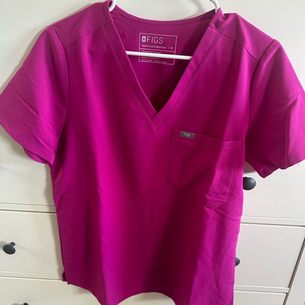 Raspberry figs brand new top!